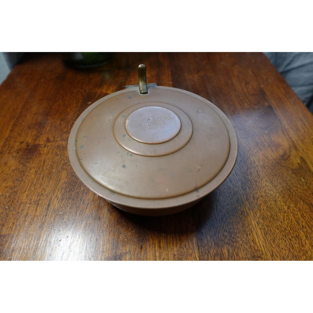 Vintage solid copper and brass accents‎ pot with attached lid